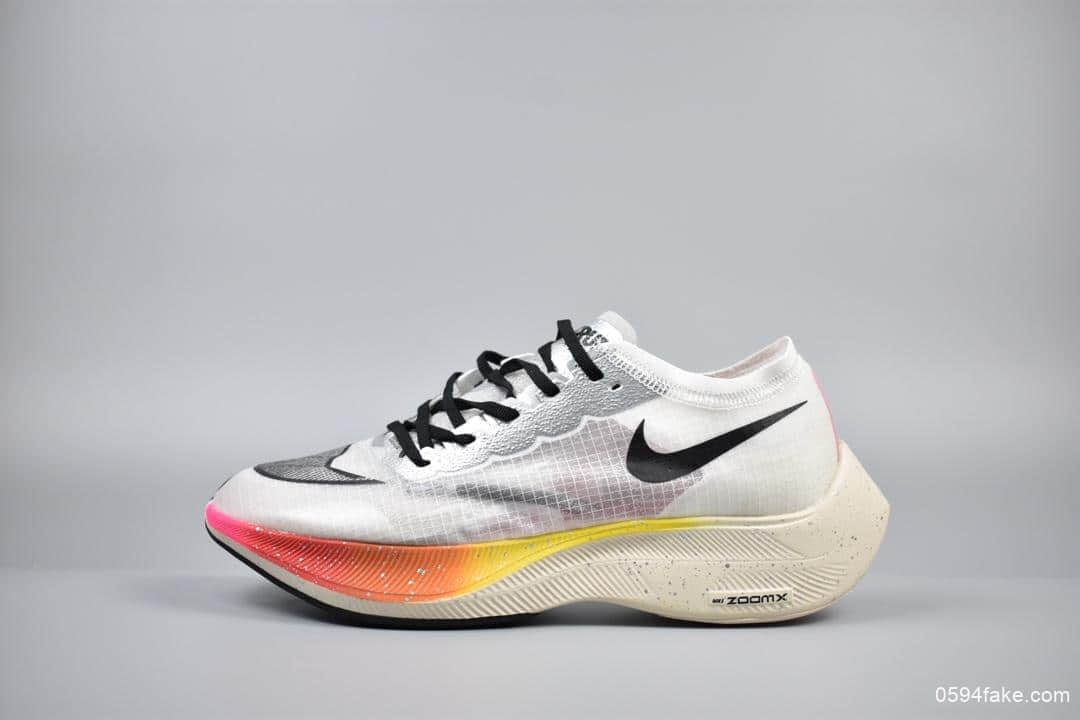 耐克Nike ZoomX VaporFly NEXT% “Be True” 公司级版本炫目彩虹鸳鸯设计超强跑鞋轻质马拉松运动跑鞋 货号：AO4568-101