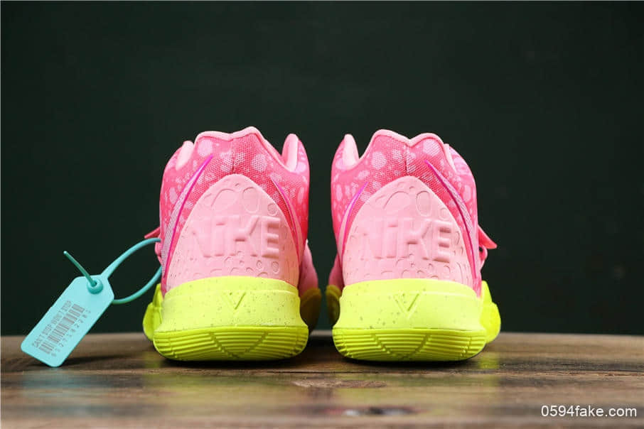 耐克Nike Kyrie 5公司级欧文5官方限定配色透气针织全新实战缓震大底实战欧文5篮球鞋派大星出货 货号：AO2918-065