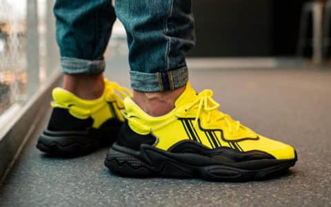 超吸睛配色！想不注意都难！adidas Ozweego“Solar Yellow”明日发售！ 货号：EG7449