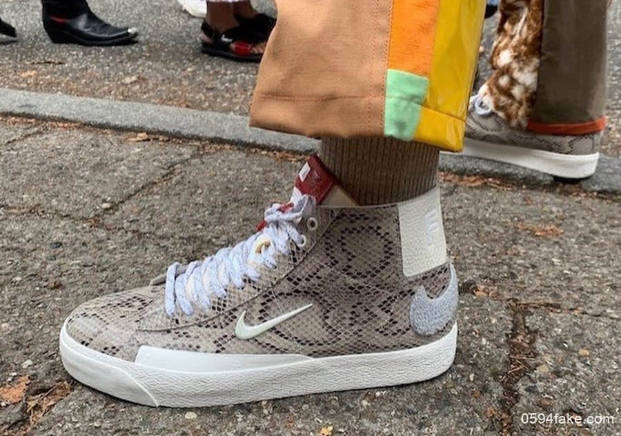 Soulland x Nike SB Blazer Mid释出上脚图！华丽蛇皮纹+独特Swoosh超nice！