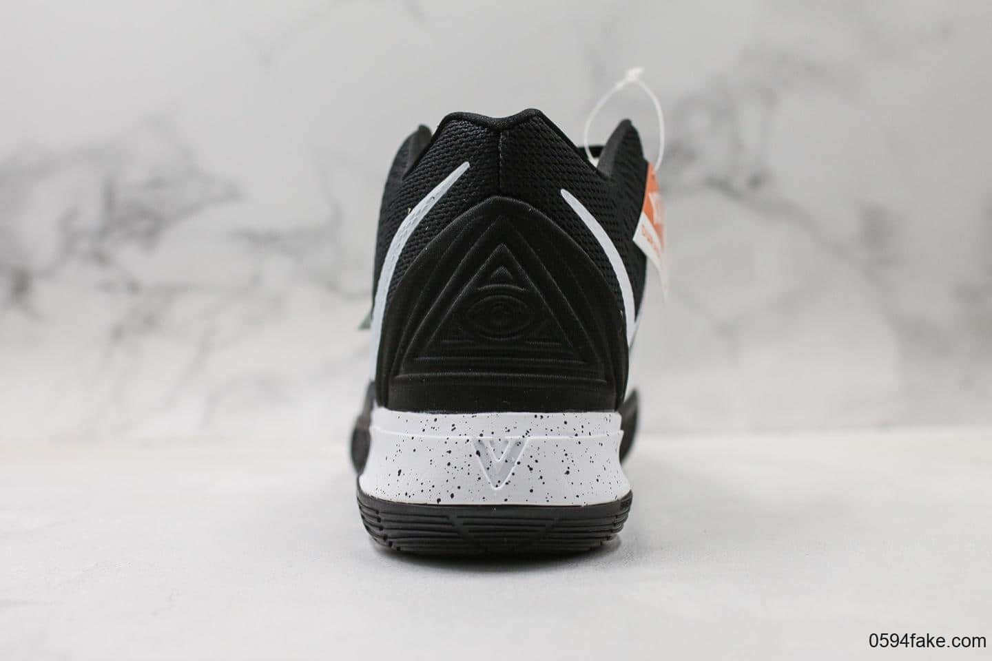 耐克Nike Kyrie 5欧文5纯原正确原楦版本内置气垫实战篮球鞋原盒原标完美细节内置ZOOM气垫 货号：AO2919-903