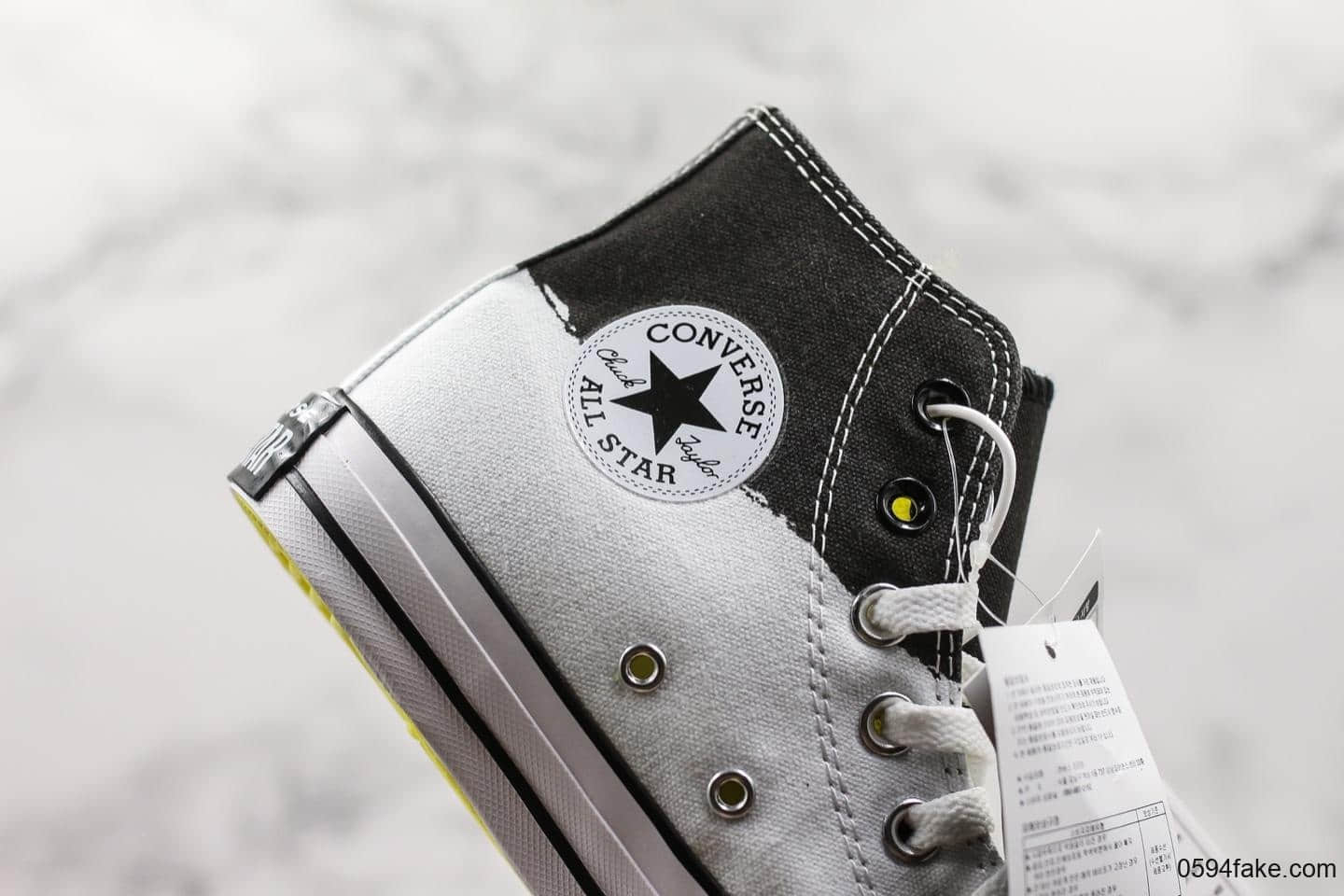 匡威Converse Chuck Taylor All Star I Stand For High White Black Fresh Yellow真标硫化版本明星黑白拼接帆布鞋 货号：165710C