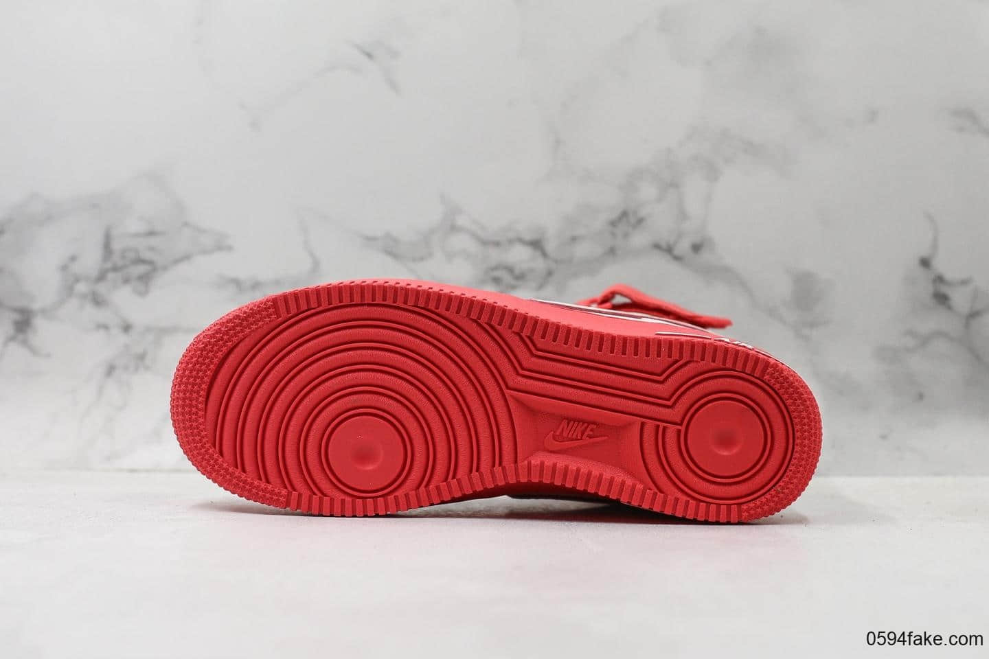 耐克Nike Air Force 1纯原版本世界篮球杯红绿鸳鸯全鞋身采用的是Micro Fiber 超纤反光材质原楦头原纸板打造内置气垫 货号：CK4581-110