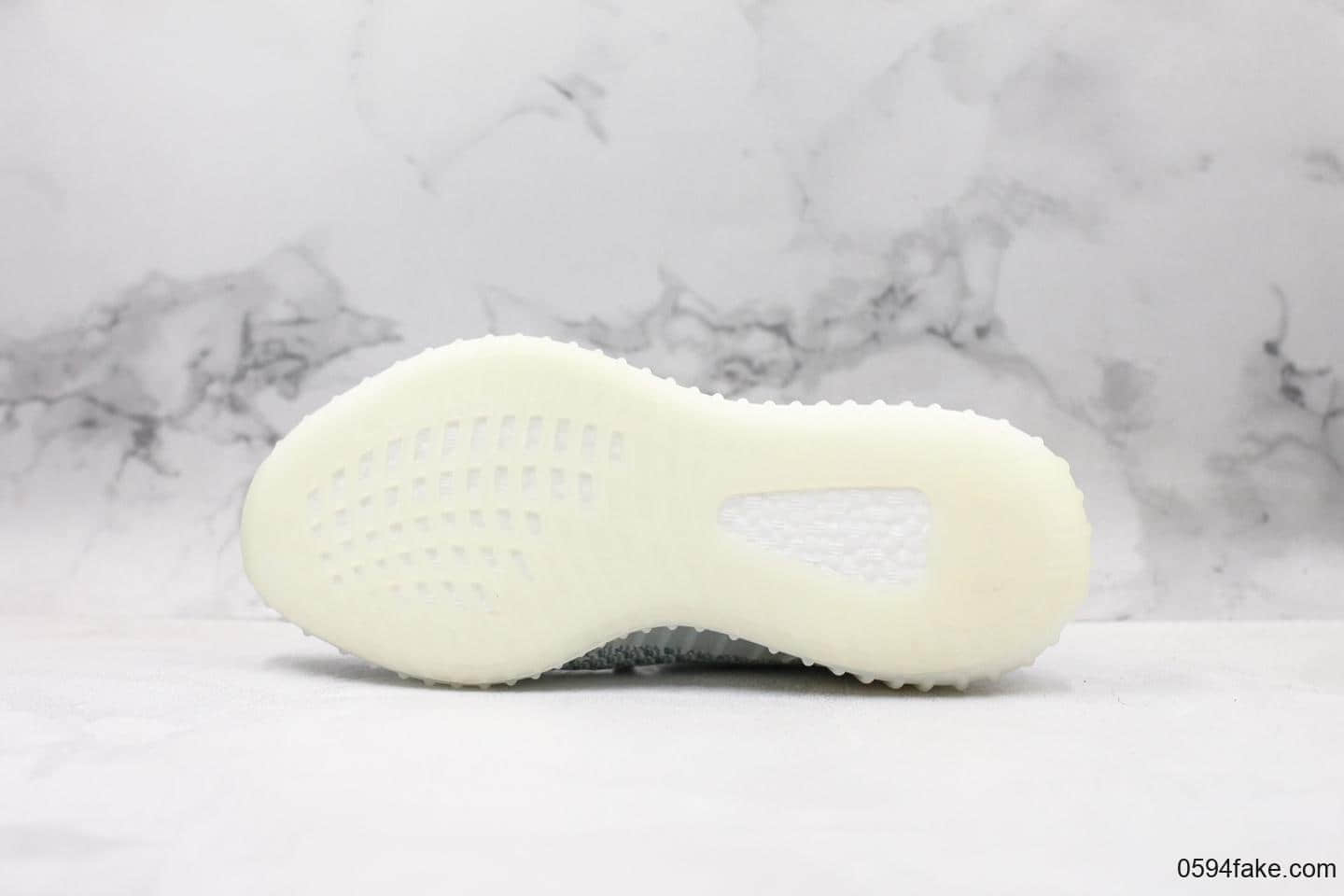 阿迪达斯adidas YEEZY BOOST 350 V2 Cloud White镂空云白新冰蓝2.0配色OG纯原版本原厂大底原厂巴斯夫满钉颗粒 货号：FW3043