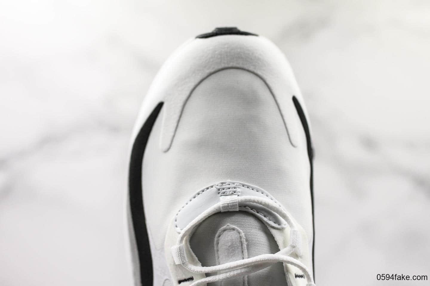 耐克Nike Air Max 270 React White Black Grey270纯原版本瑞亚赛车系列后半掌气垫百搭运动慢跑鞋白灰黑 货号：AQ9087-103