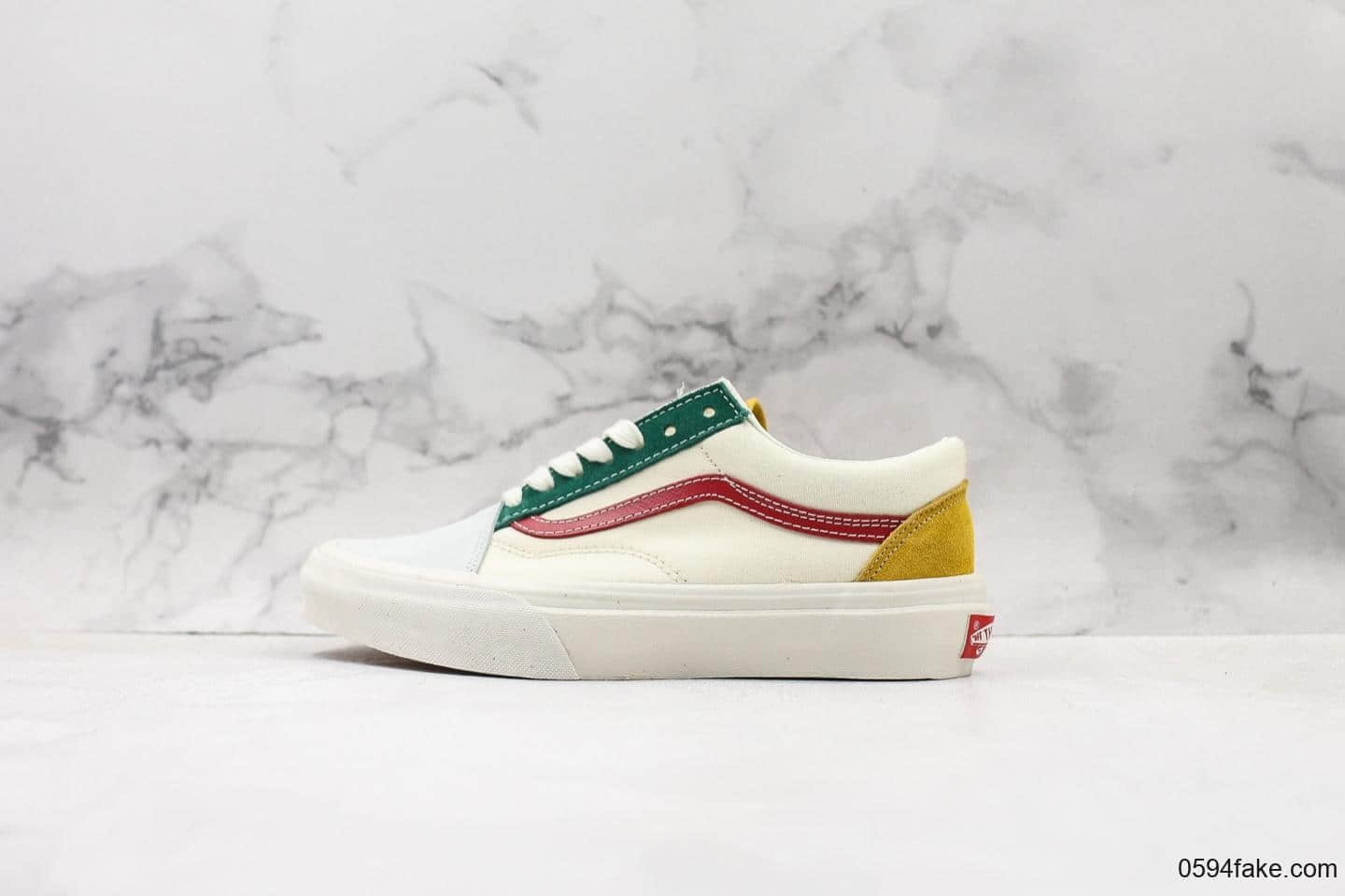 万斯Vans OG Old Skool Vault全新米色红绿结合滑板鞋真标硫化版本原厂钢印原标原盒