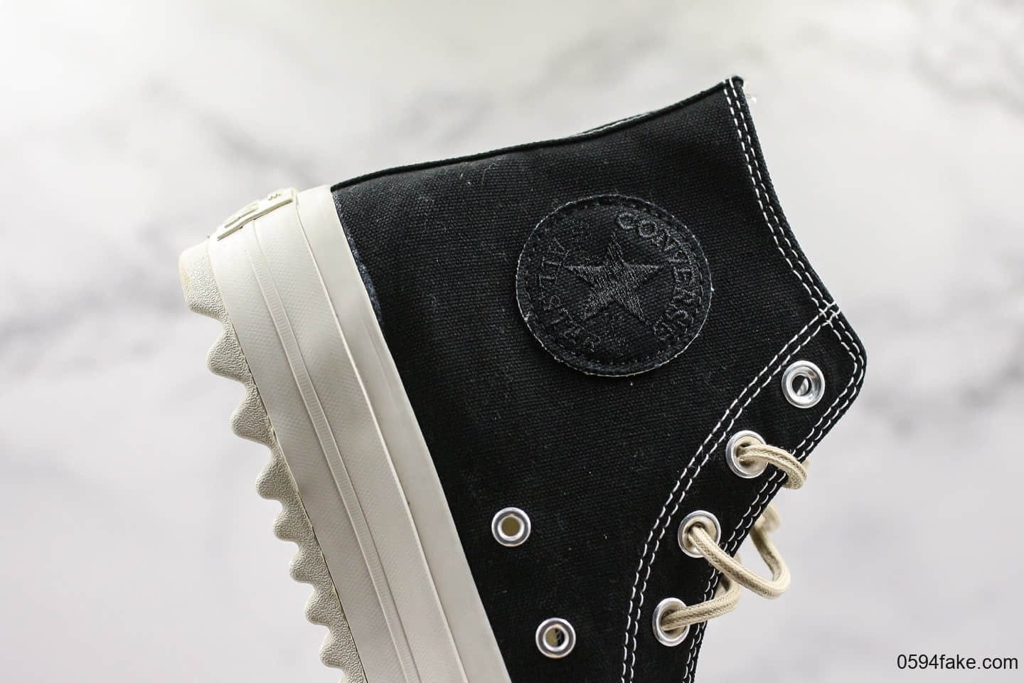 匡威Converse Womens Chuck Taylor All Star Lift Ripple Ox黑白厚底波纹男女款高帮板鞋公司级 货号：559857C