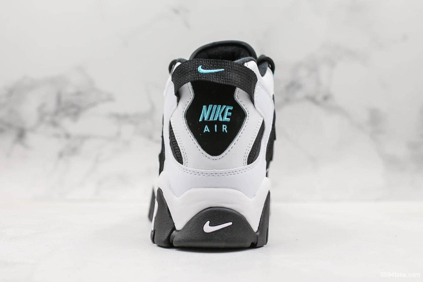 耐克Nike Air Barrage Mid纯原版本猛龙篮球鞋原鞋开发原盒美金标平台渠道独家出货 货号：AT7847-001