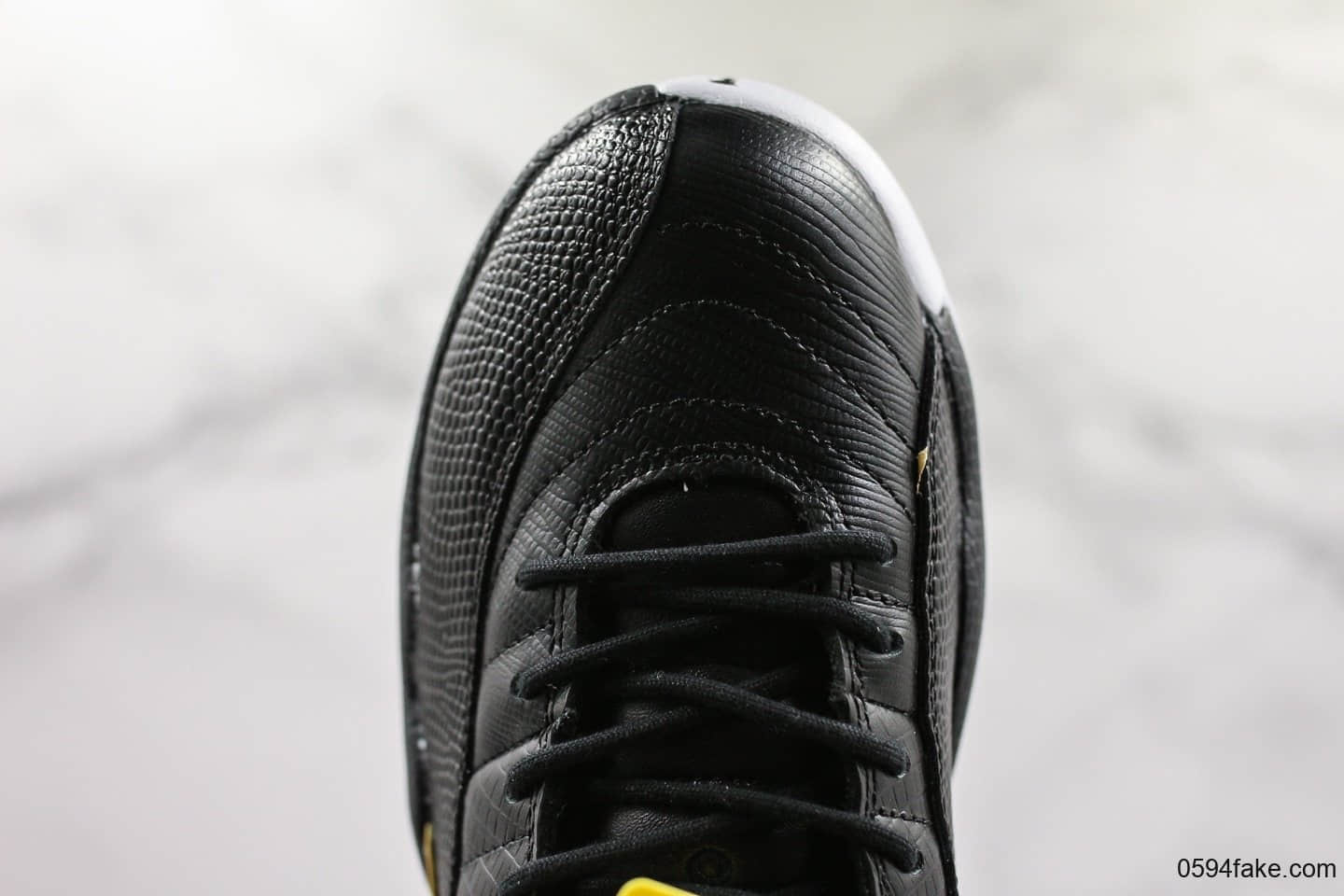 乔丹Air Jordan 12 “Midnight Black”黑金蛇纹OG纯原带半码实战篮球鞋 货号：AO6068-007