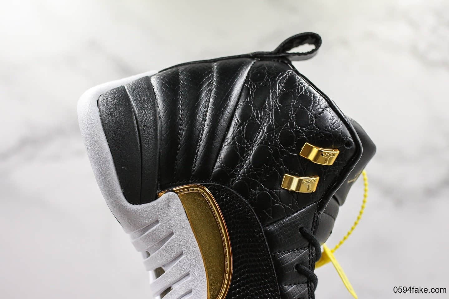 乔丹Air Jordan 12 “Midnight Black”黑金蛇纹OG纯原带半码实战篮球鞋 货号：AO6068-007