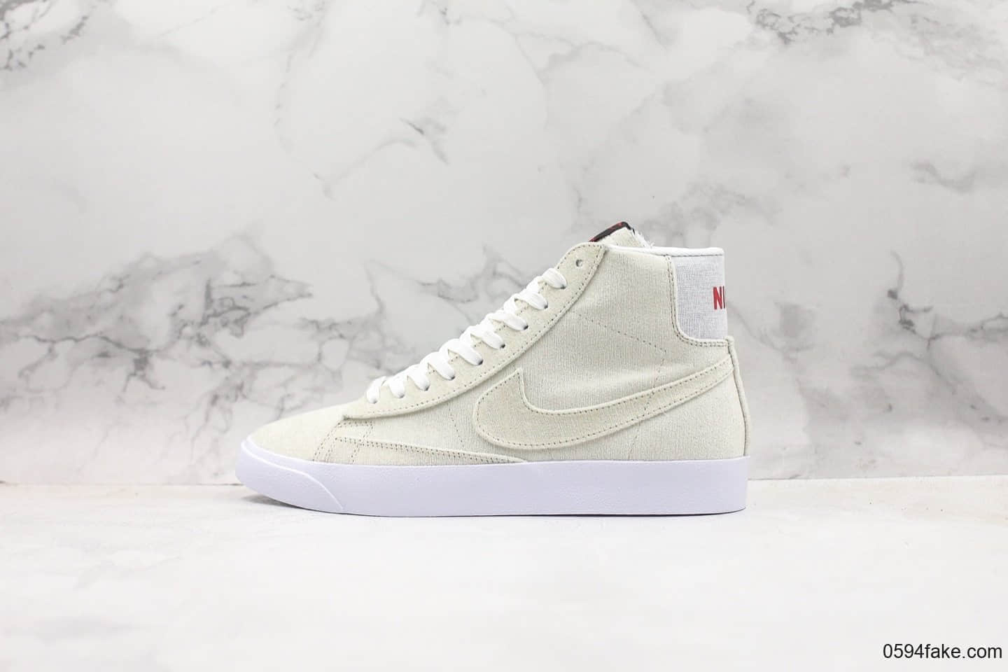 耐克Stranger Things x Nike Blazer Mid怪奇物语联名款米白色公司级带半码 货号：CJ6102-100