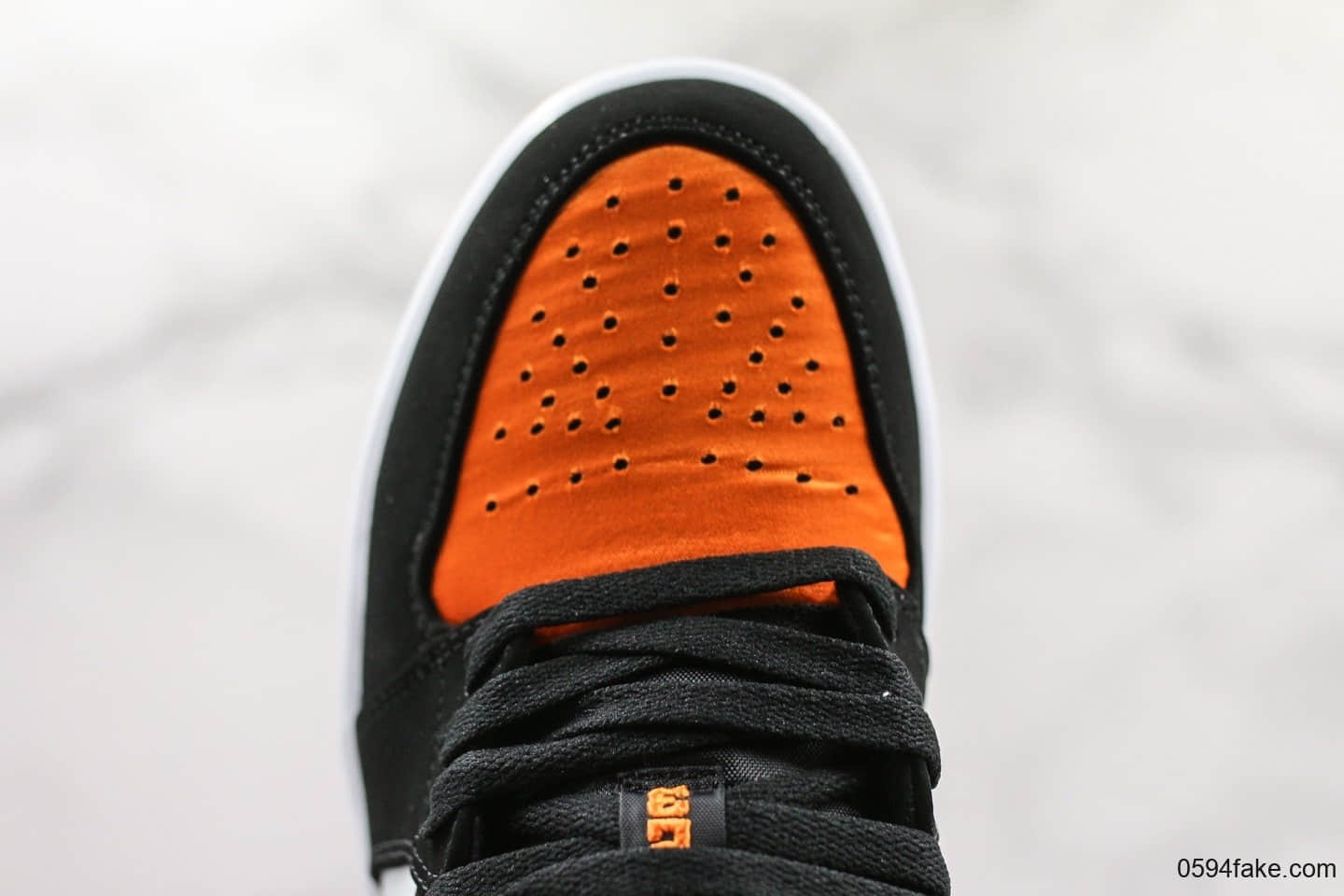 乔丹Air Jordan 1 Low Shattered Backboard纯原版本乔1黑橙丝绸扣碎低帮系列休闲百搭运动板鞋 货号：553558-010