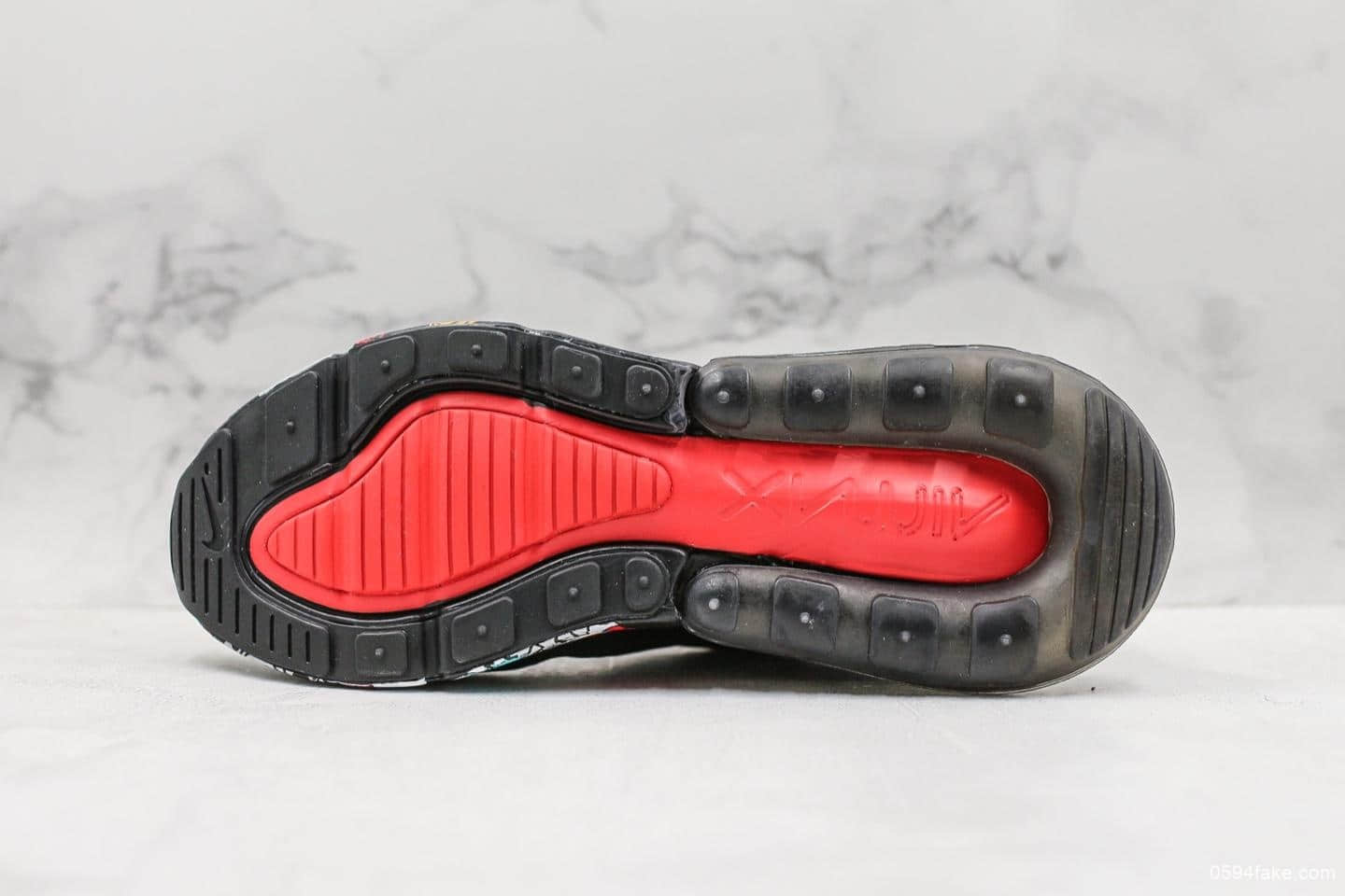 耐克Nike Air Max 270纯原版本真气垫彩绘涂鸦后置半掌大气垫休闲跑步鞋 货号：AH8050-009