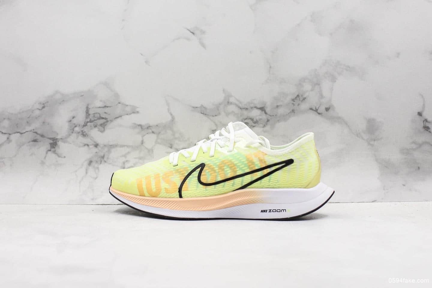 耐​克Nike Zoom Fly 3 Running纯原版本三‌代飞‌行马拉‌松袜子‌蝉翼‌系‎列休‌闲运‎动慢跑​鞋浅黄‌黑白橘​粉‎JDI标语‎ 货号：BV1134-300