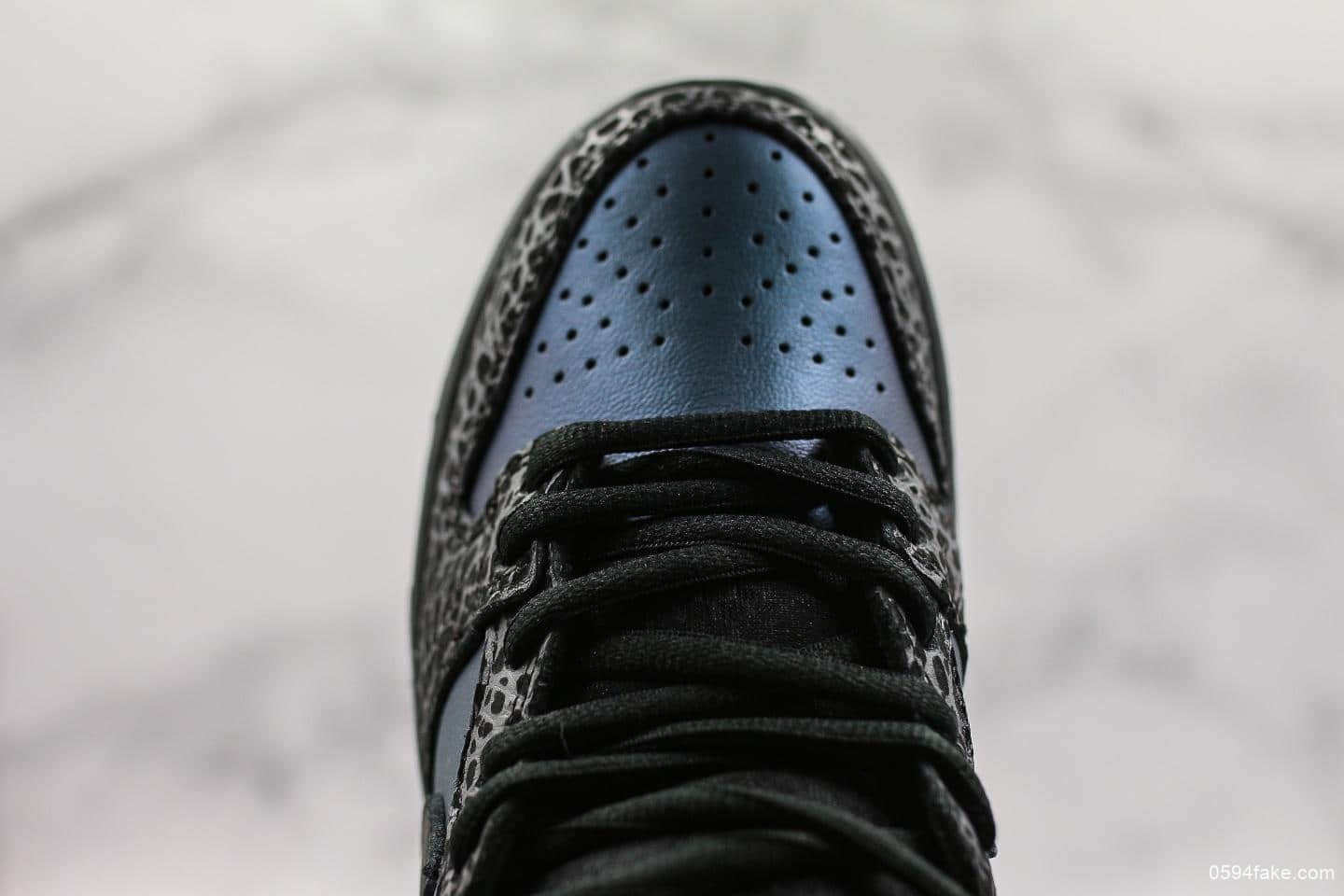 耐克Nike SB Dunk High Black Sheep纯原版本全明星黑黄蜂变色龙材质原盒配套包装原档案开发 货号：BQ6827-001