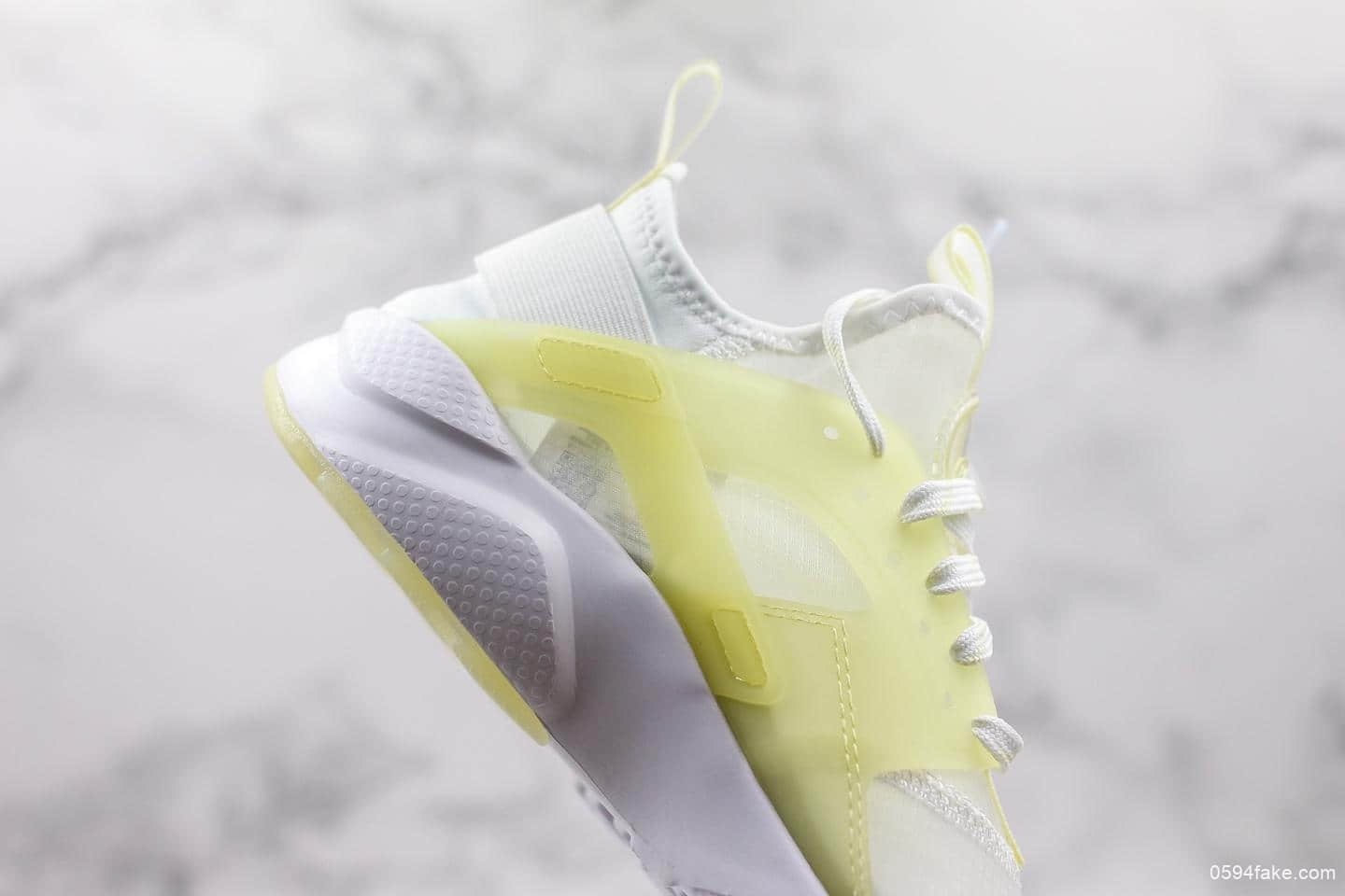 耐克Nike Air Huarache Ultra Suede ID纯原版本华莱士四代网纱顶级原装内置气垫天猫专供 货号：875868-007