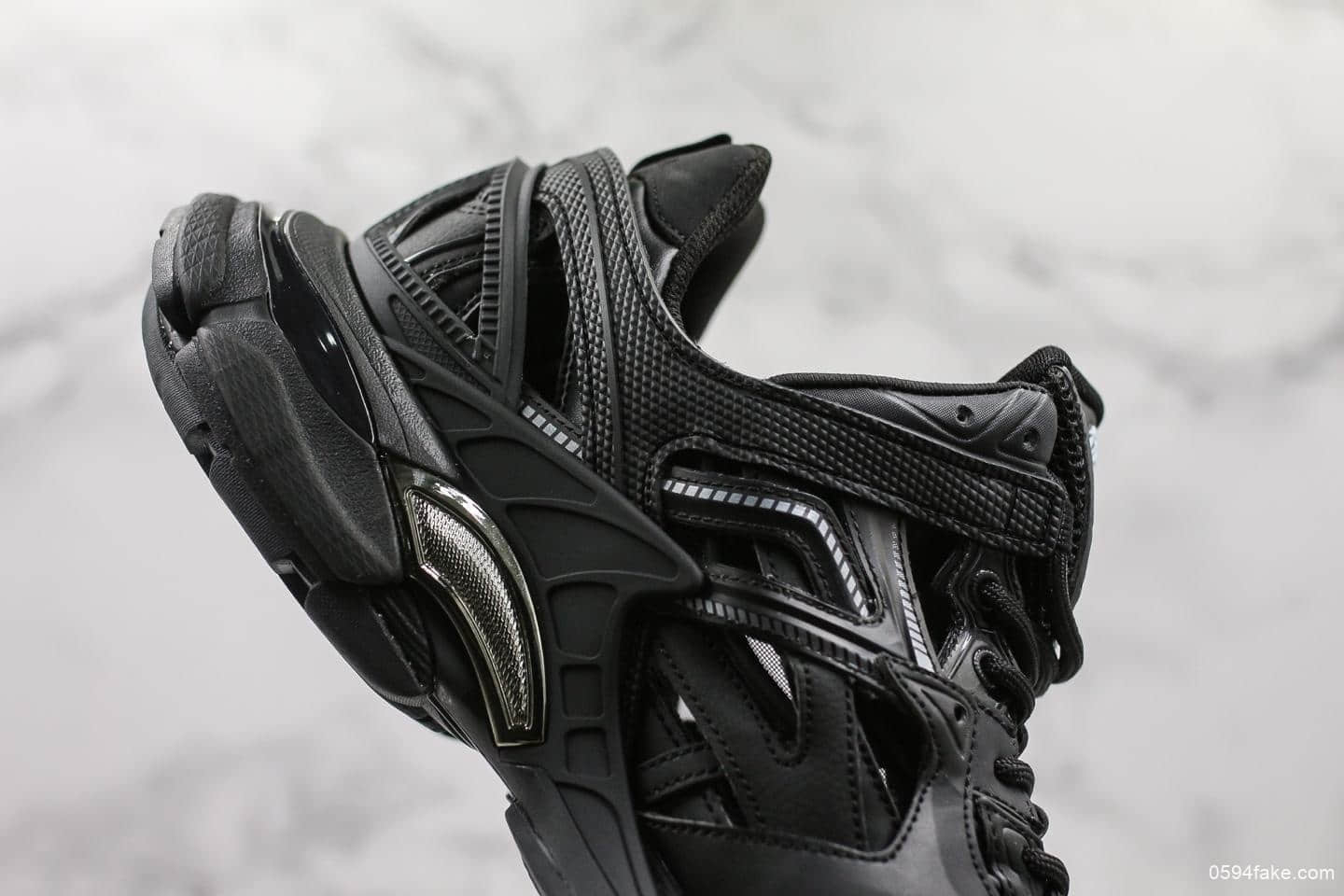 Balenciaga Track Runner Zwart Derodeloper.com