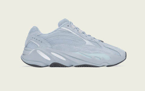 Yeezy Boost 700 V2 “Hospital Blue”官图曝光！雾霾蓝配色清新柔和！