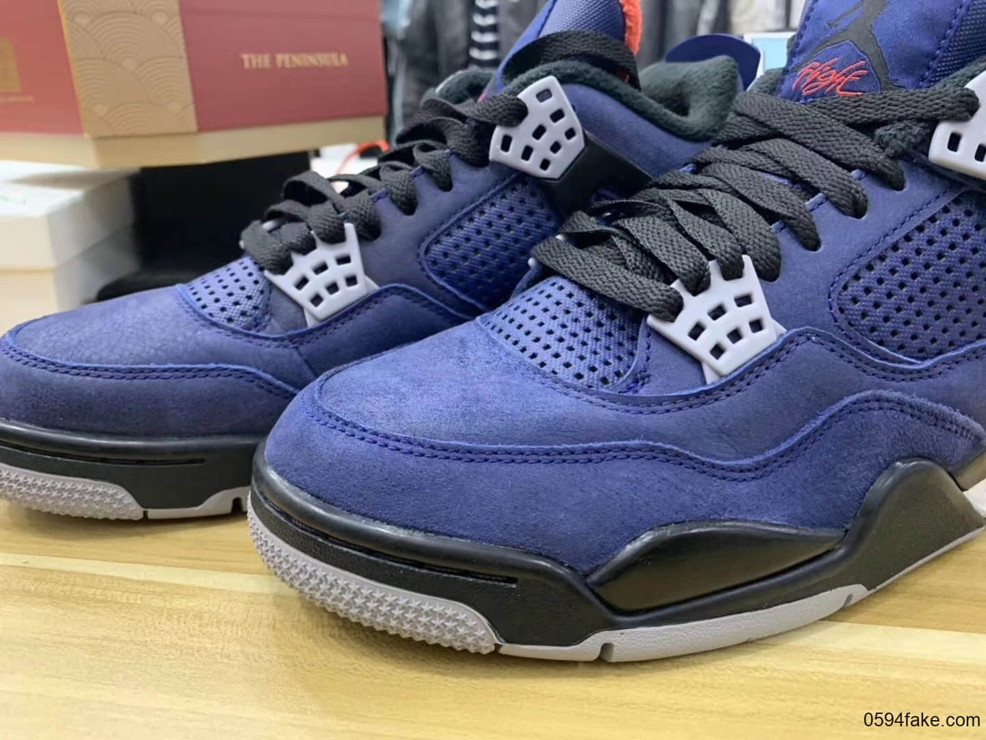 羊毛衬里温暖过冬天！Air Jordan 4 WNTR“Loyal Blue”将与12月2日发售！ 货号：CQ9597-401