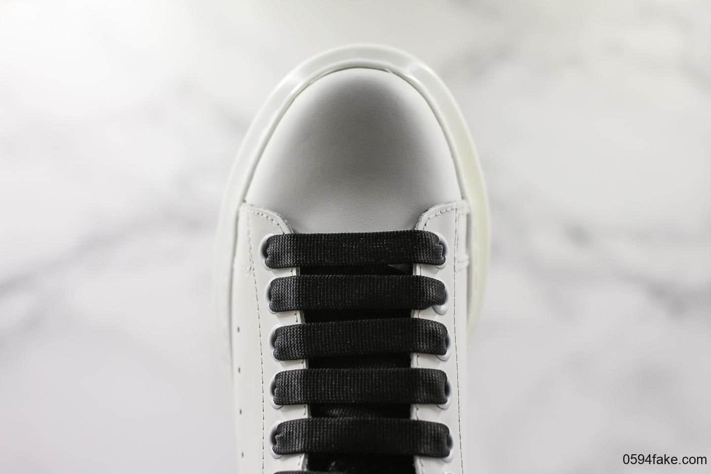 麦昆Alexander Mcqueen 2019纯原版本黑色蛇纹全新版本原鞋开模一比一打造区别市面通货版本
