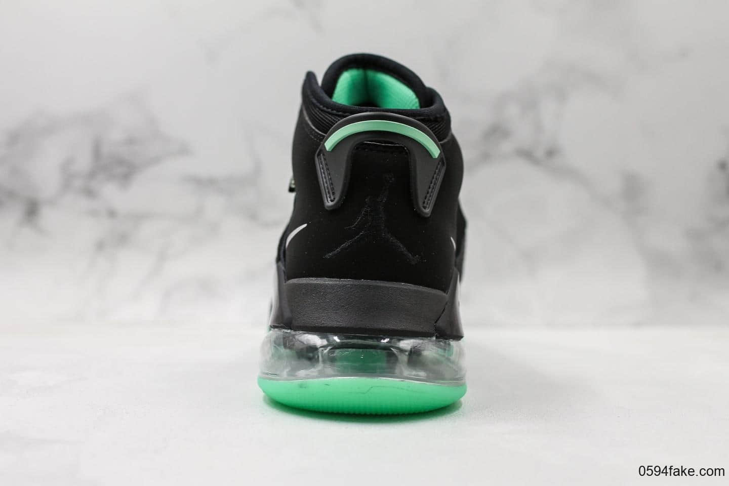 耐克Nike Air Jordan Mars 270纯原版本乔丹气垫鞋搭载耐克最新科技式空气大底 货号：CD7070-003