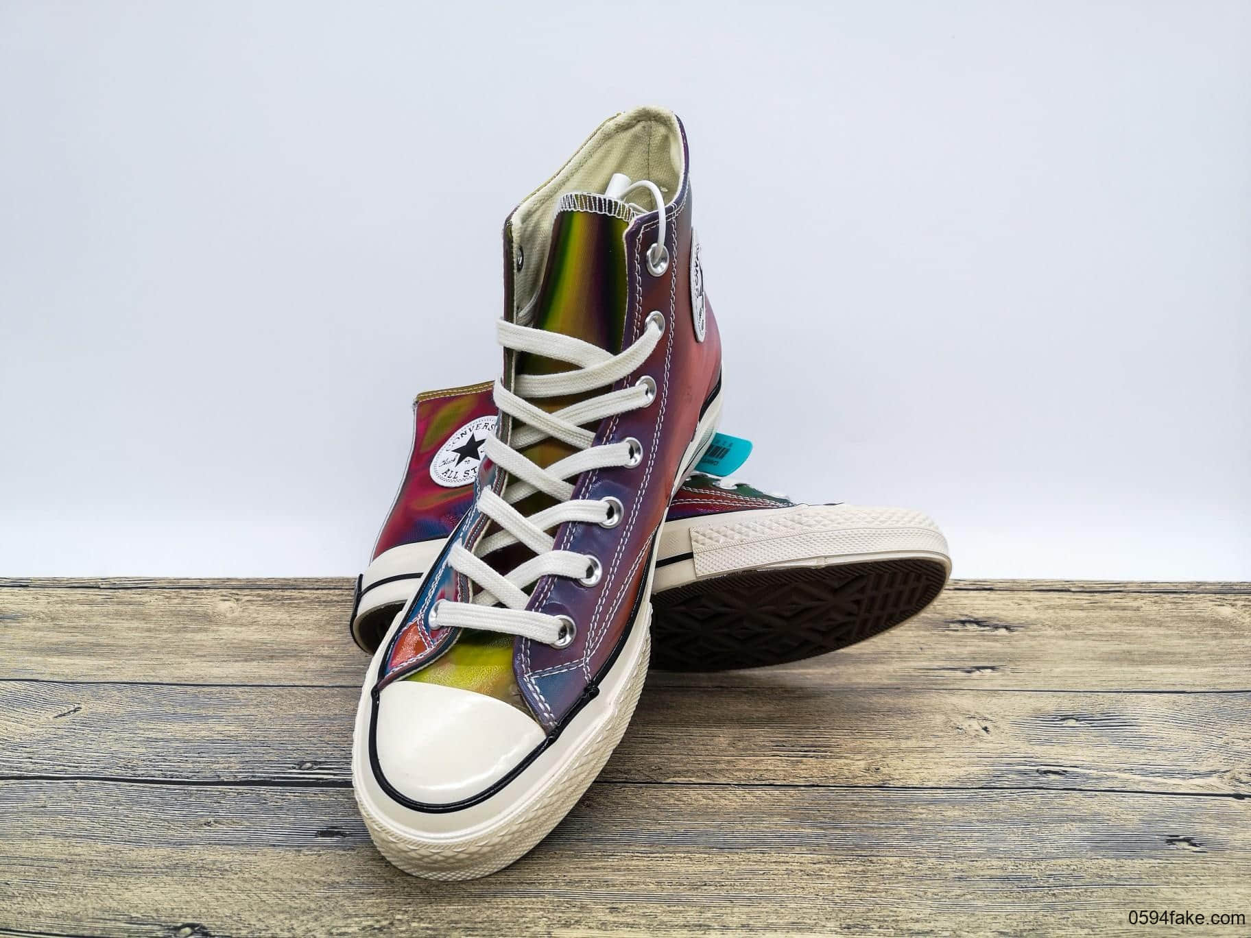 匡威Converse Chuck Taylor All Star 1970S公司级真标硫化版本复刻系列高帮休闲硫化板鞋炫彩渐变彩虹 货号：666667C