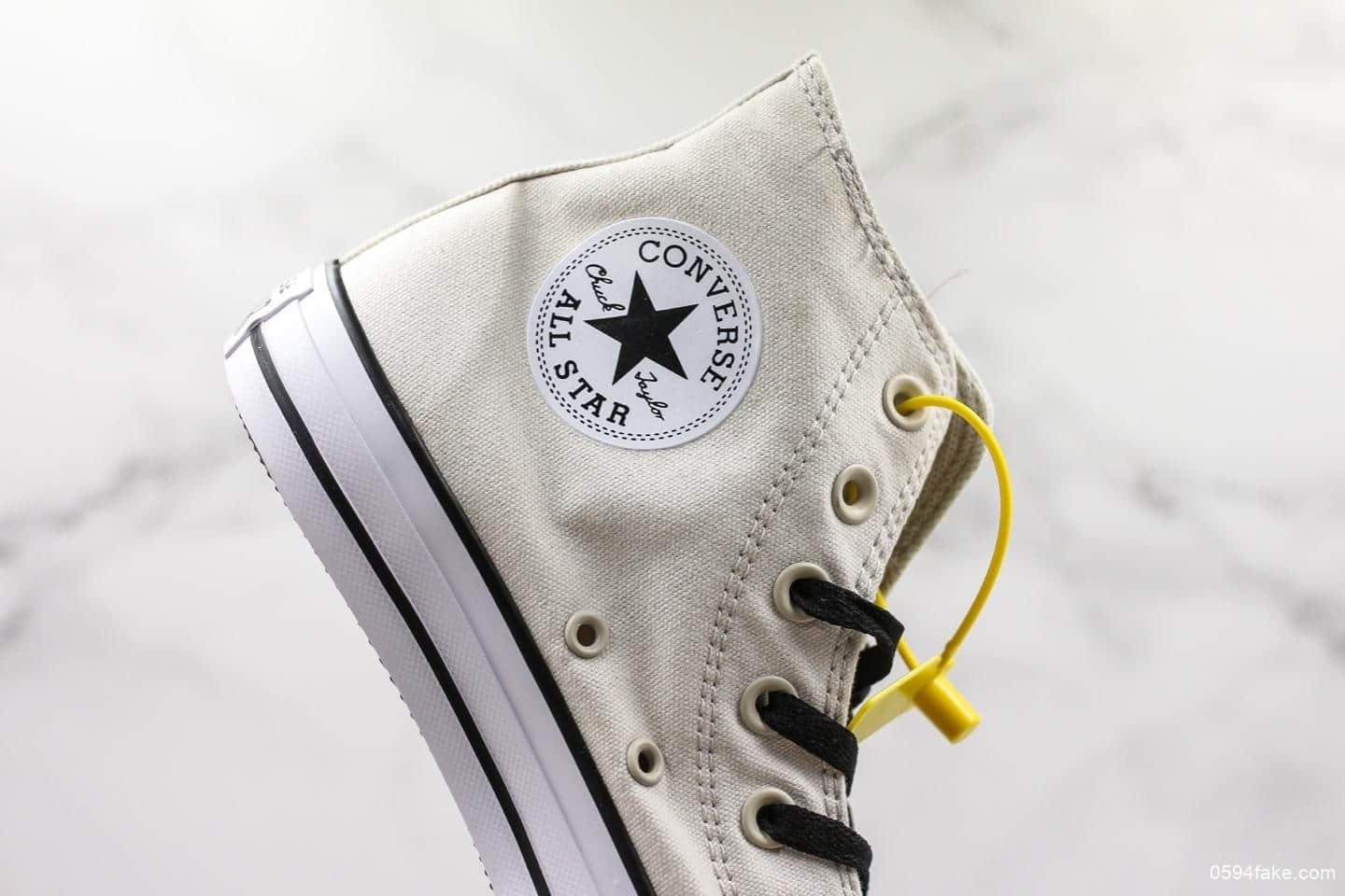 匡威Converse Chuck Taylor Ctas Hi We Are Not Alone Hi真标高品质明星系列经典高帮帆布休闲运动硫化鞋大学白黑标语 货号：165467C