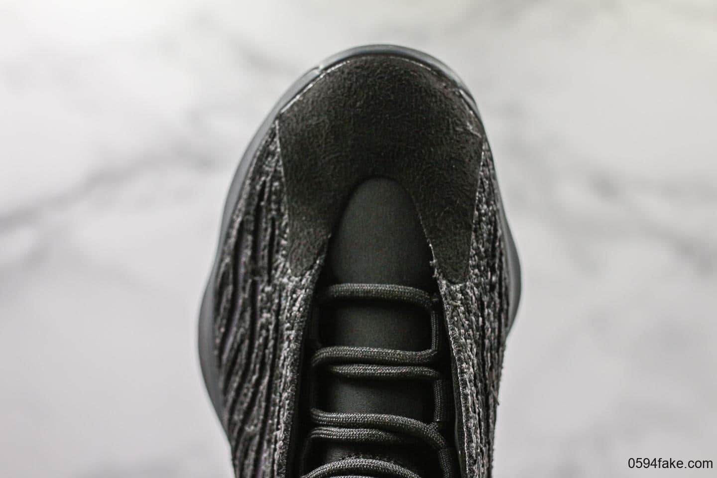 阿迪达斯Adidas Yeezy Basketball Quantum BOOST椰子高端篮球鞋纯原版本黑白斑马实战篮球鞋原厂ZP材质 货号：EG1535