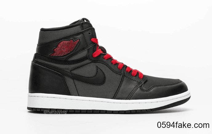 Air Jordan 1“ Black Satin”最新实物图释出！将于明年1月18日发售！ 货号：555088-060