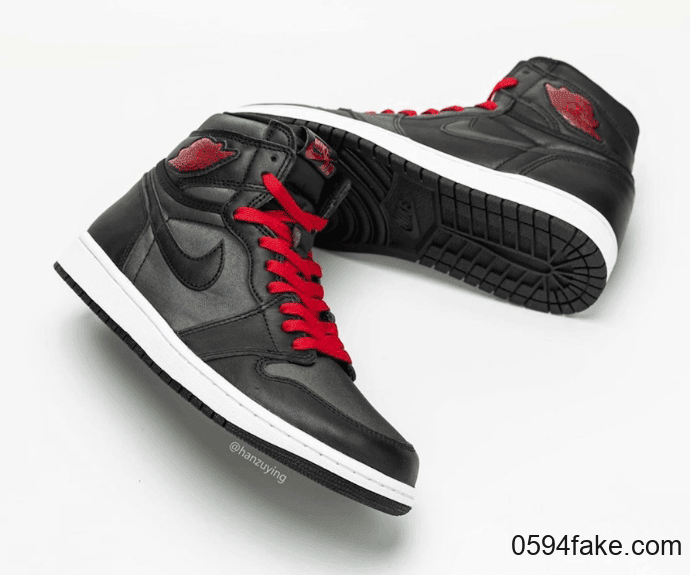 Air Jordan 1“ Black Satin”最新实物图释出！将于明年1月18日发售！ 货号：555088-060