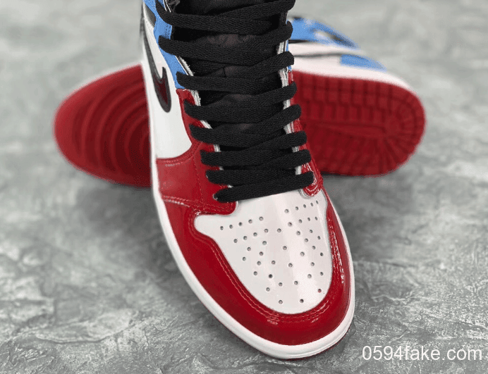 Air Jordan 1 High OG“Fearless”最新实物释出！为它打call！ 货号：CK5666-100