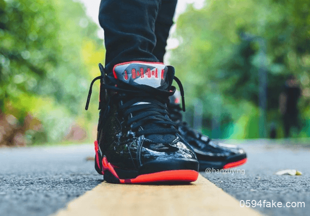 Air Jordan 7 WMNS “Black Patent Leather”释出上脚图！质感不俗！ 货号：313358-006