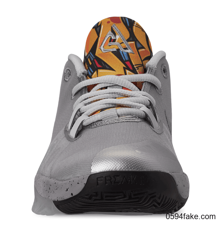 Nike Zoom Freak 1又有新配色登场！鞋舌个性涂鸦！大底反钩也不例外！ 货号：BQ5633-005