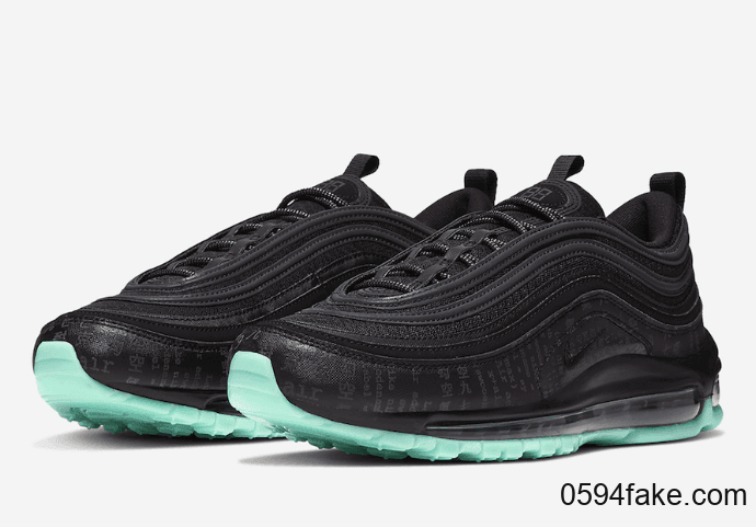 外底反光细节科幻十足！这双Nike Air Max 97有点看头！ 货号：921826-017