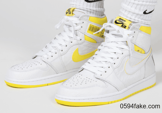 特色条形码点缀！还有飞人亲笔签名！Air Jordan 1 “First Class Flight”将于9月26日发售！ 货号：555088-170