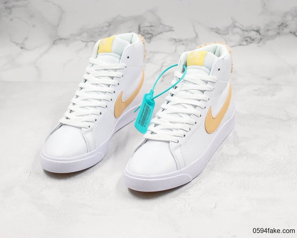 耐克Nike ZOOM BLAZER MID PRM开拓者男女情侣板鞋白黄公司级带半码耐磨硫化橡胶外底 货号：CJ6983-102