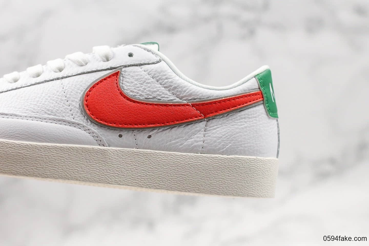 耐克Stranger Things x Nike Blazer Low “Hawkins High”怪奇物语联名开拓者低帮板鞋白绿橘限定配色真标带半码带防尘纸、支撑可充正 货号：454471-100