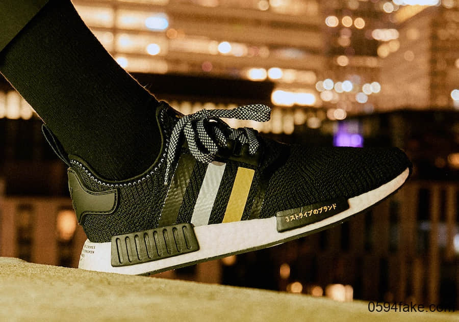 经典黑金配色！Shoe Palace x adidas NMD R1现已发售！ 货号：EH2749