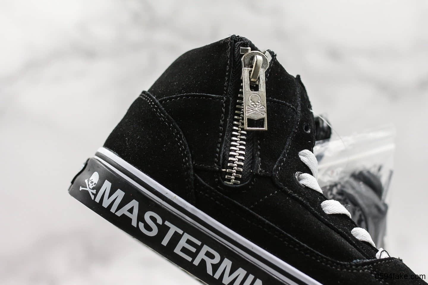 万斯Mastermind JAPAN x Vans Mountain Edition MMJ黑暗骷髅联名中帮板鞋磨砂黑真标带半码真硫化原厂大底