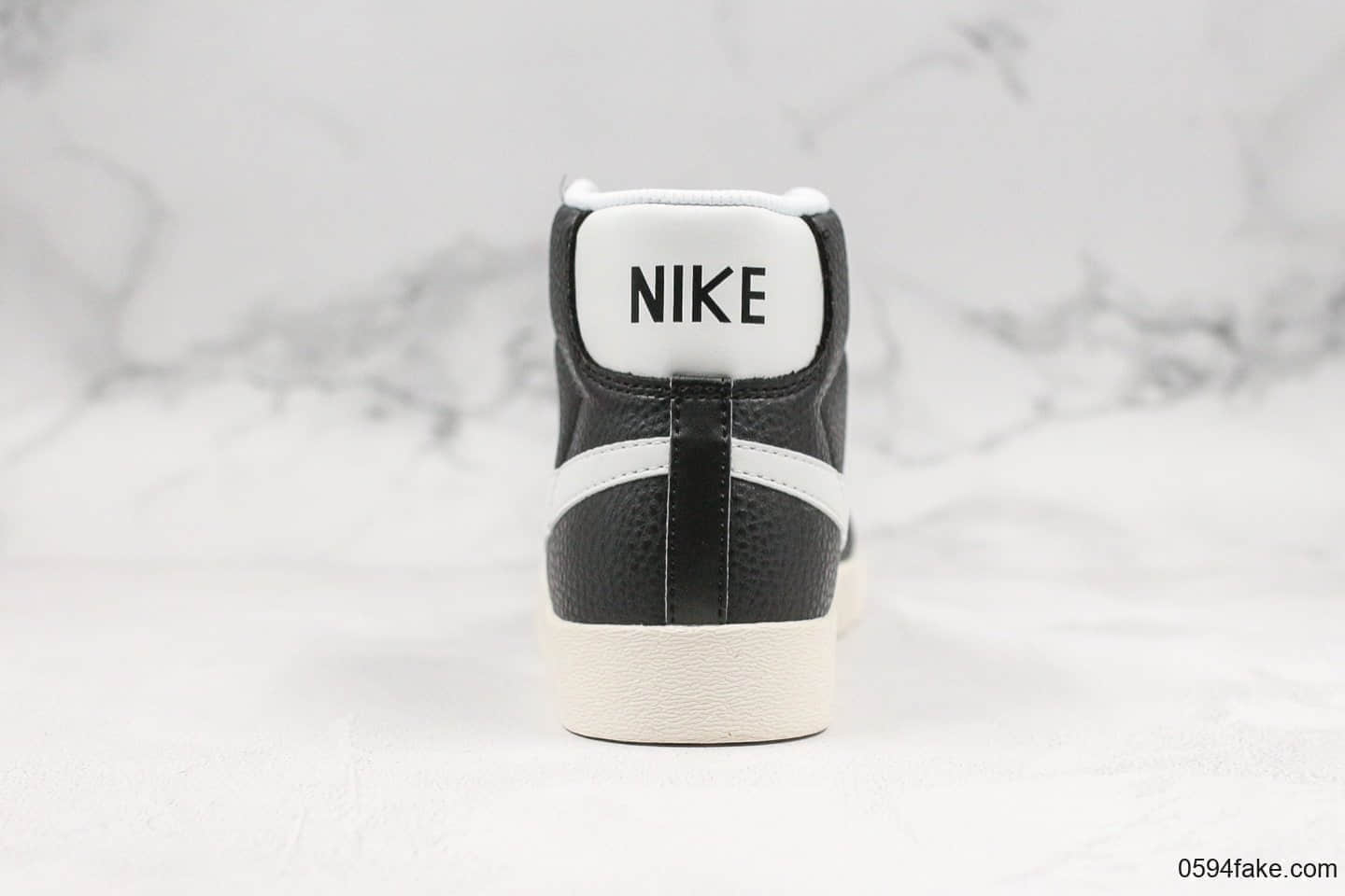 耐克Nike Blazer Mid Vintage Suede开拓者中帮板鞋黑白真标带半码原版皮料细节做工