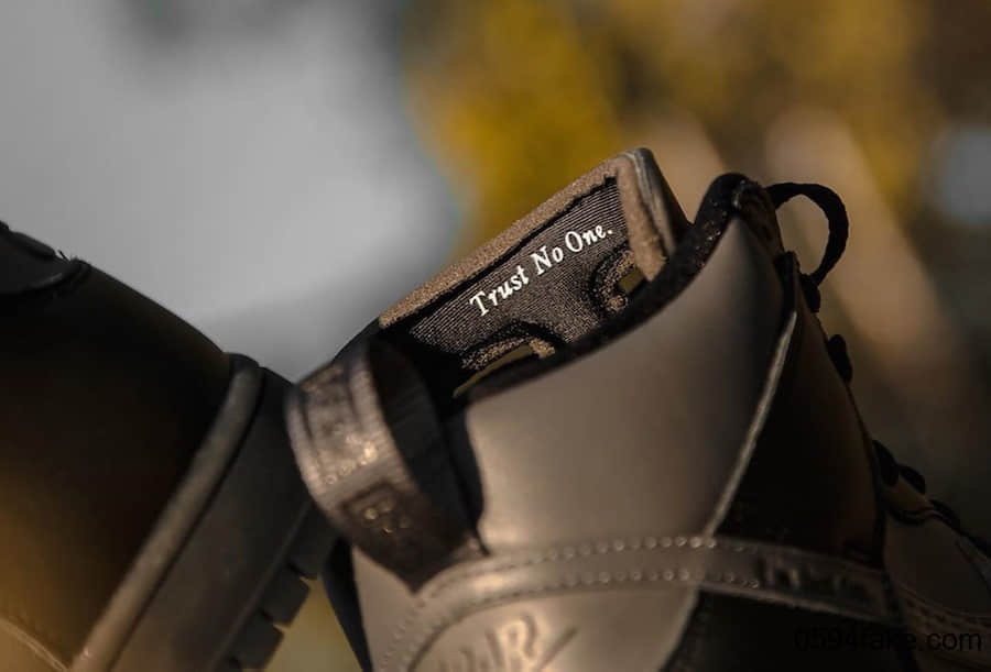 FPAR x Nike SB Dunk High最新实物图曝光！光这个鞋舌就够特色了！ 货号：BV1052-001
