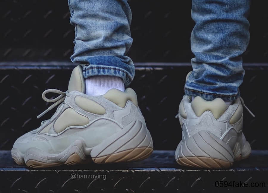 更加御寒保暖！Yeezy 500 “Stone”释出最新实物图！还有上脚美照！ 货号：FW4839