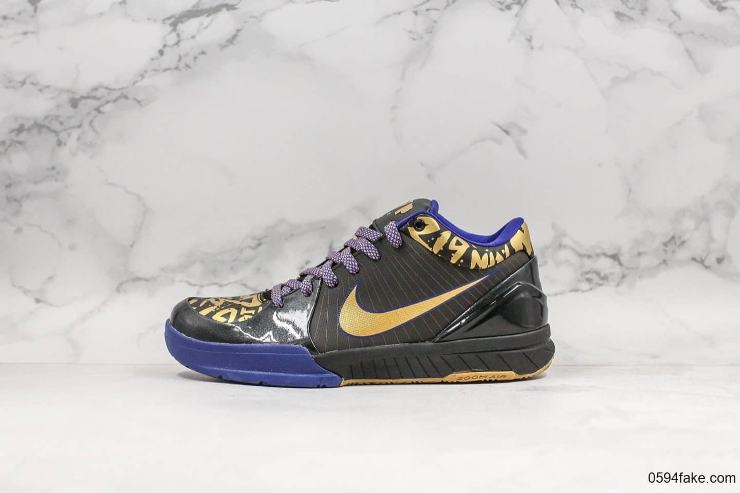 耐克Nike Zoom Kobe 4纯原版本科比4代字母涂鸦及时行乐专业实战篮球鞋内置碳板+Zoom气垫缓震 货号：354187-001