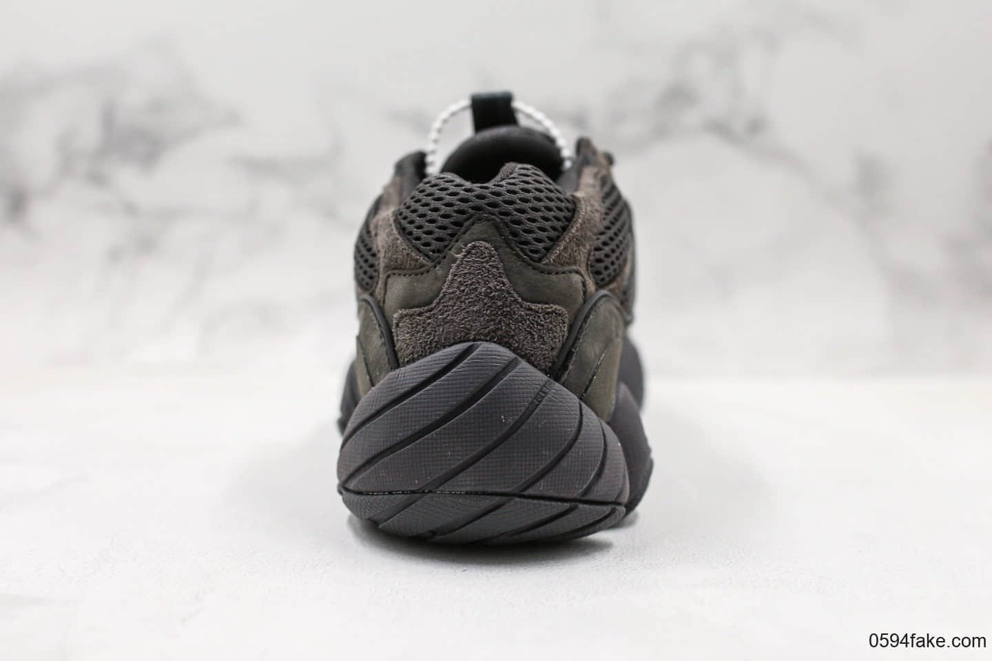 阿迪达斯Adidas Yeezy 500 Utility黑武士虎扑纯原特供版本椰子500老爹鞋 货号：F36640