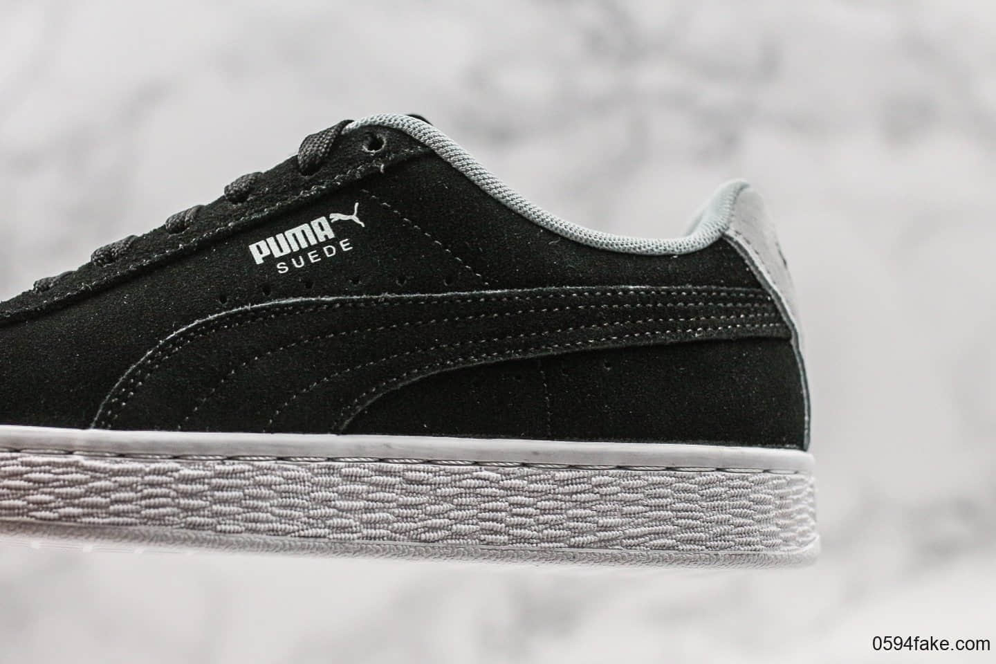 彪马Puma Suede Classic Wn's纯原版本2019年新款阴阳款鸳鸯鞋原厂鞋垫中底正品代购同源大几率过验 货号：371278-01