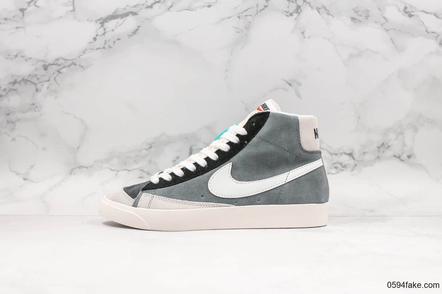 耐克Nike Blazer Mid '77 VNTG WE纯原版本高帮开拓者加绒款浅灰色休闲板鞋 货号：CI1167-001