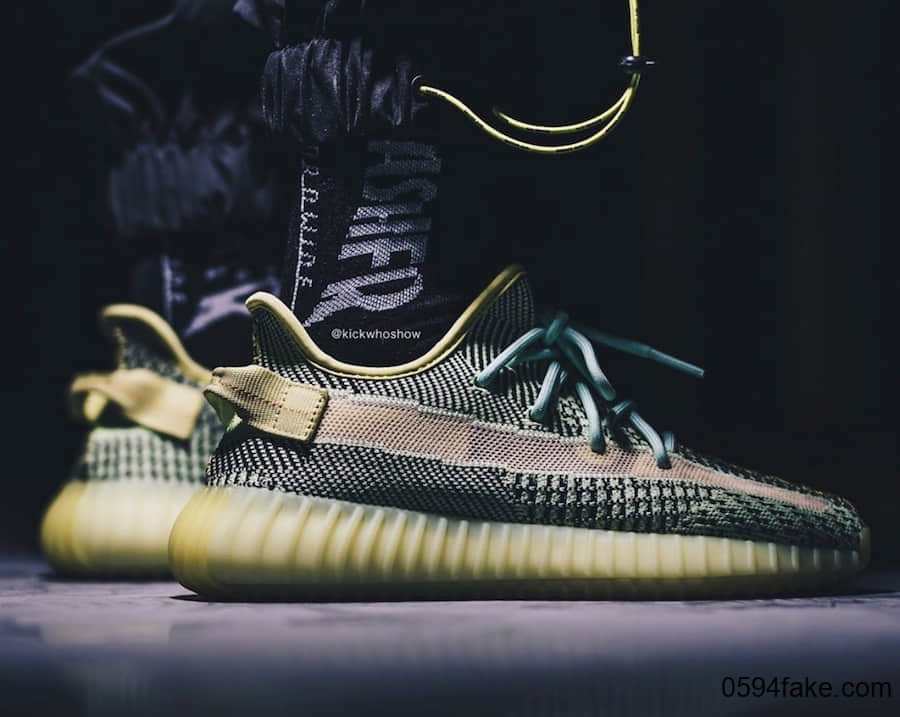 Yeezy Boost 350 V2 “Yeezreel”上脚图来了！超抢眼有没有！