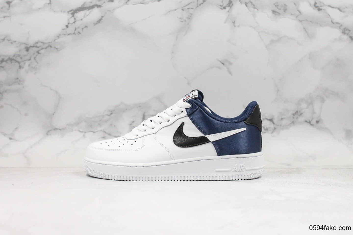 耐克Nike Air Force 1'07 LV8 1HO19纯原版本低帮空军一号白蓝丝绸NBA球队标签原厂头层皮质搭配绸缎材质 货号：BQ4420-400