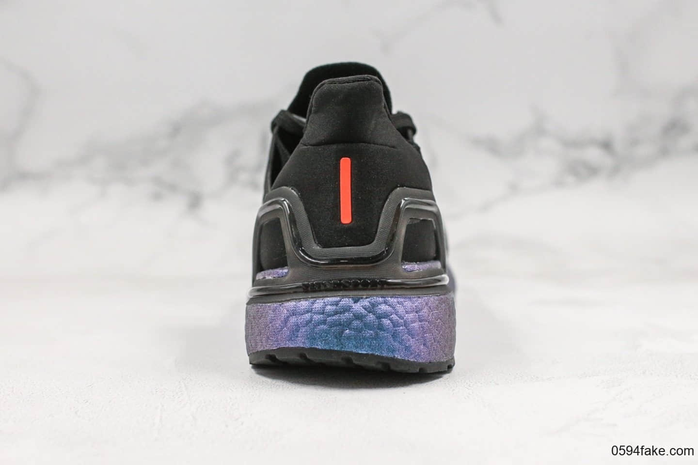 阿迪达斯Adidas UltraBoost纯原版本2019新款UB6.0黑紫色后跟镂空TPU支架搭配Primeknit360科技爆米花跑鞋 货号：EG1341