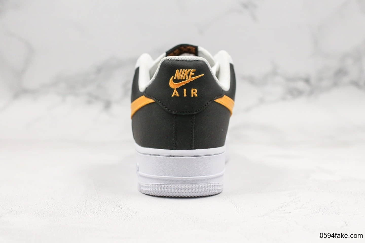 耐克Nike Air Force 1 Low RS Taxi公司级版本低帮空军一号土黄出租车配色休闲百搭板鞋 货号：CK0806-001